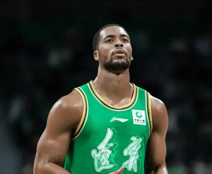 辽宁力克福建莱迪爆发莫兰德失误成关键