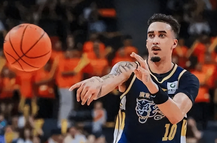 广东男篮惨败福建掉出前四陷附加赛边缘