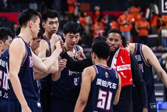 广东男篮惨败福建掉出前四陷附加赛边缘